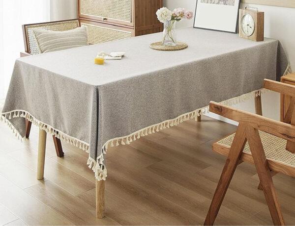 Mantel Rustico Poliester Liso Gris con Borlas Decorativas